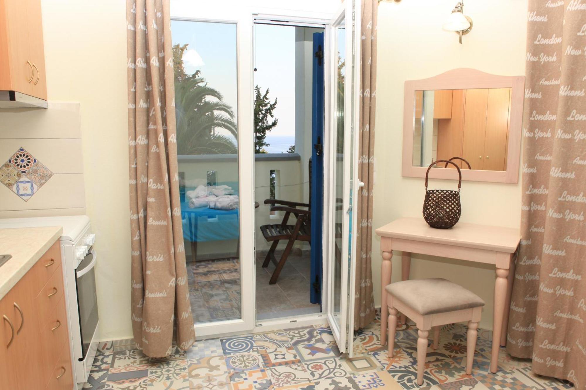 Stafylos Suites & Boutique Hotel Szoba fotó