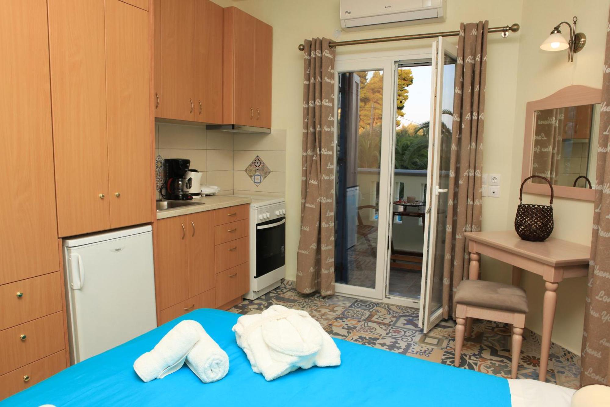 Stafylos Suites & Boutique Hotel Szoba fotó